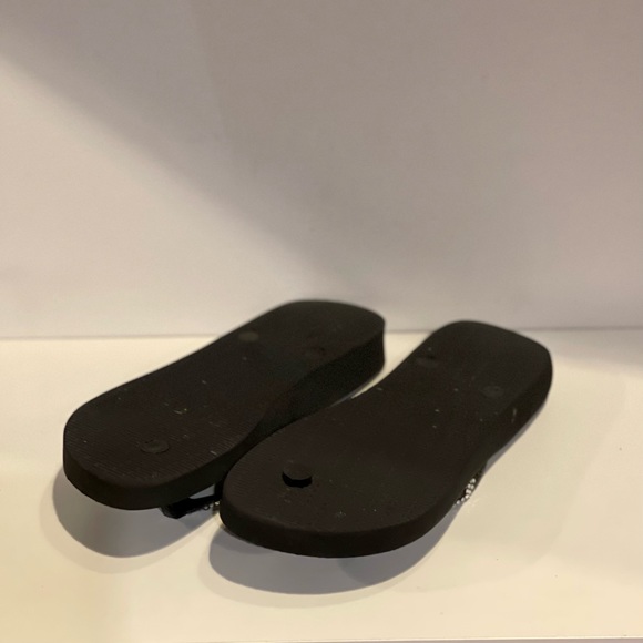 SOLD! Swarovski Crystal Havianas, Size 7/8 - Lightly used - No missing crystals! - Picture 5 of 5